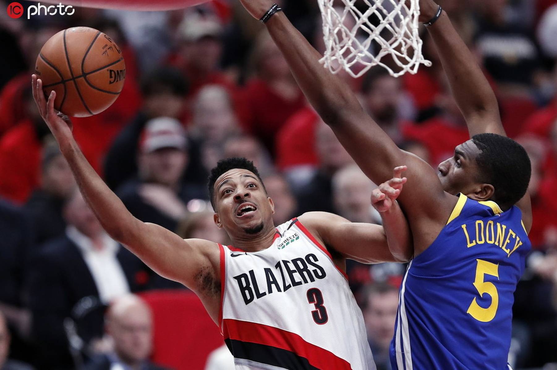 青岛队鏖战快船，利拉德关键制胜