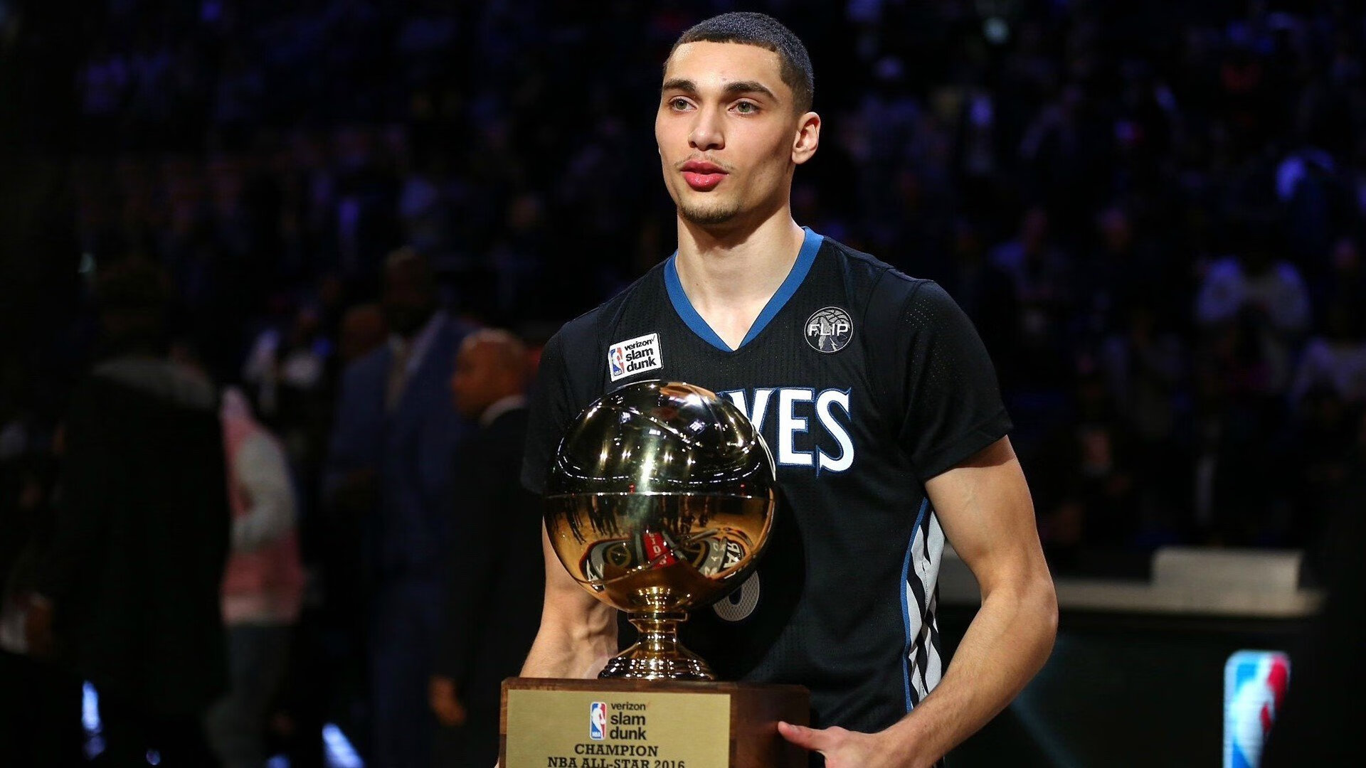 奇迹之夜，泰国队险胜韩国队，黄鸭组合惊艳四座改写亚洲羽坛格局